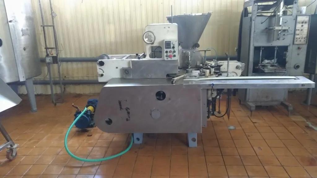 автомат фасовки плавленого сыра М6-АРУ в Омске и Омской области